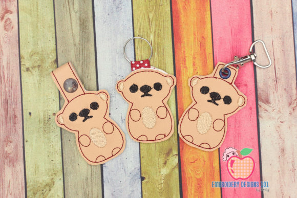 Funny Sitting Brown Bear ITH Keyfob